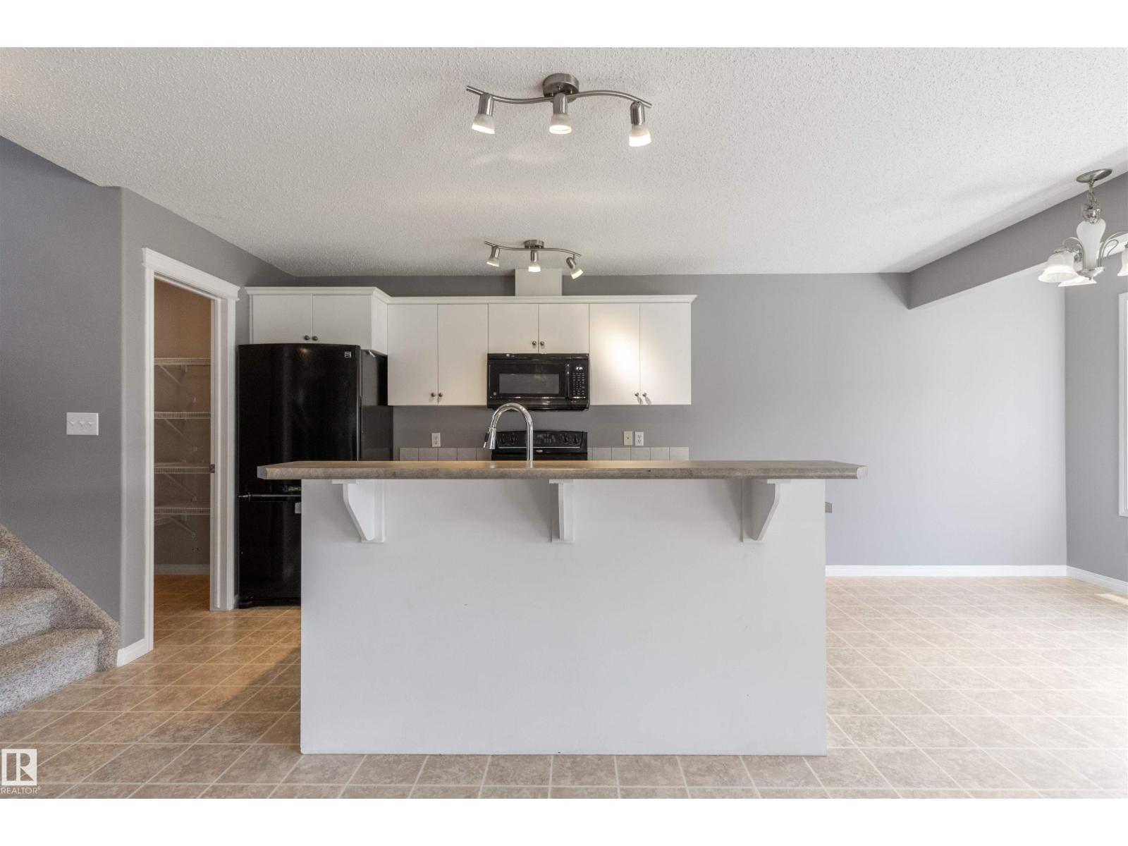 Photo 18 of 367 Summerton Cr, Sherwood Park AB