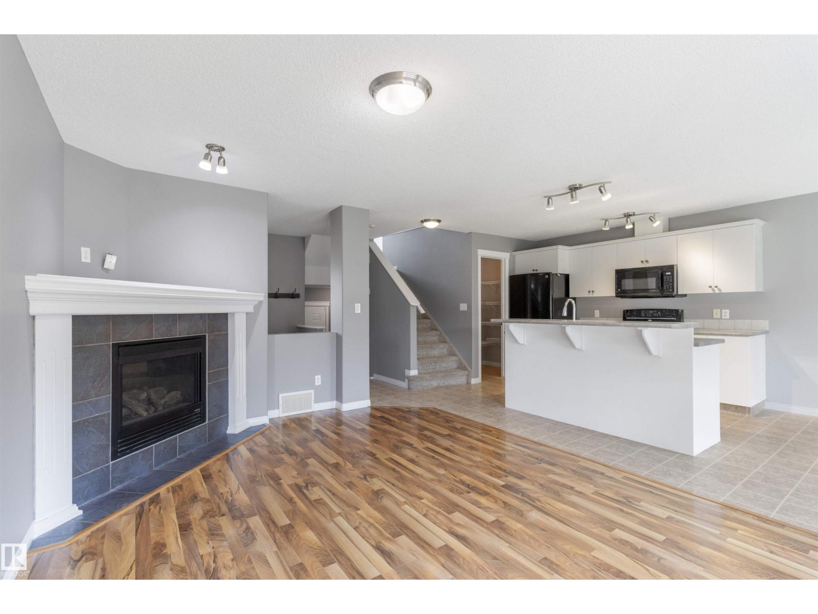Photo 8 of 367 Summerton Cr, Sherwood Park AB