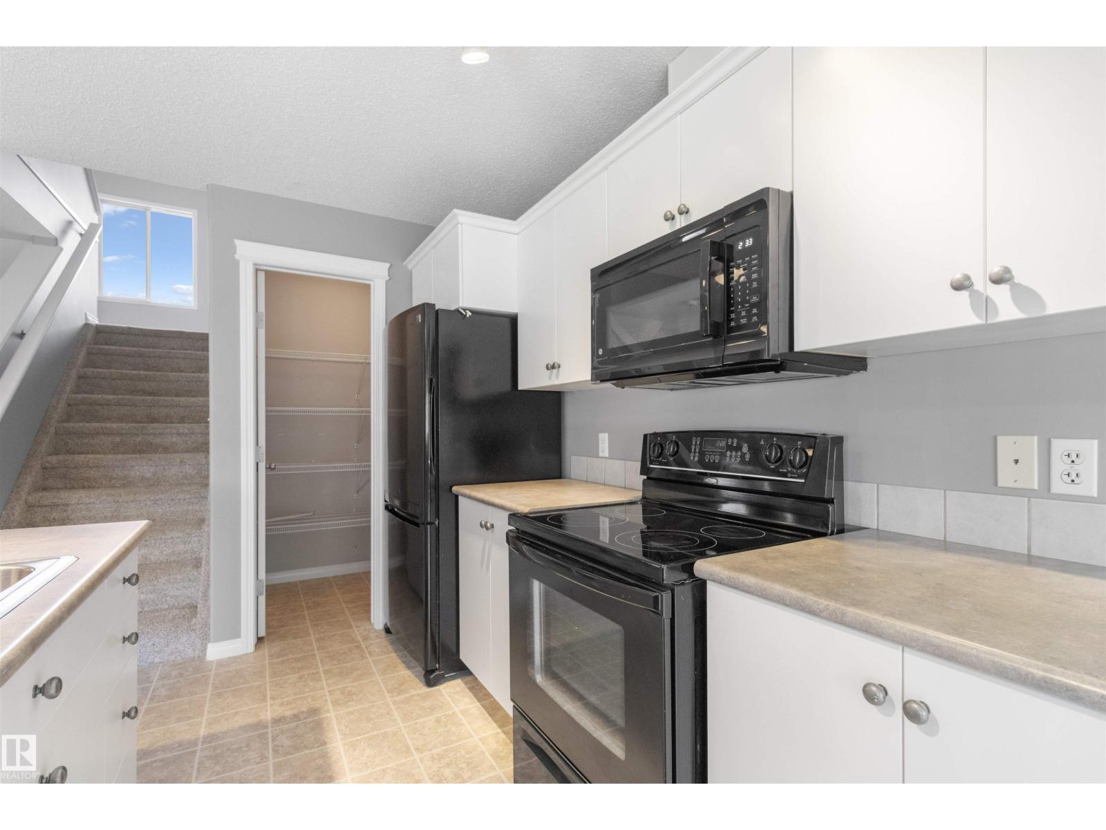 Photo 14 of 367 Summerton Cr, Sherwood Park AB