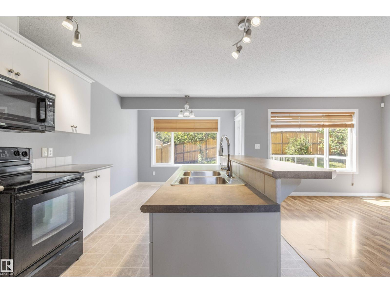 Photo 30 of 367 Summerton Cr, Sherwood Park AB