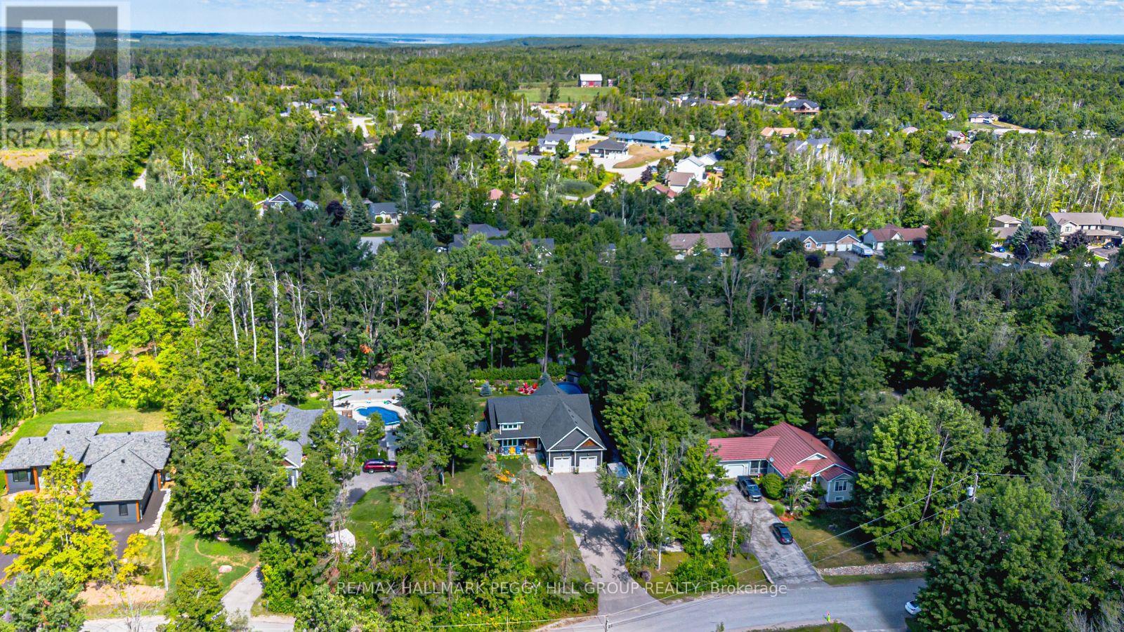 Photo 4 of 6 Valleyview Drive, Oromedonte ON