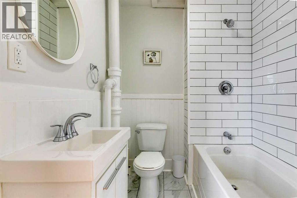 Single Family House for Sale in   Avenue SW Bankview Calgary 