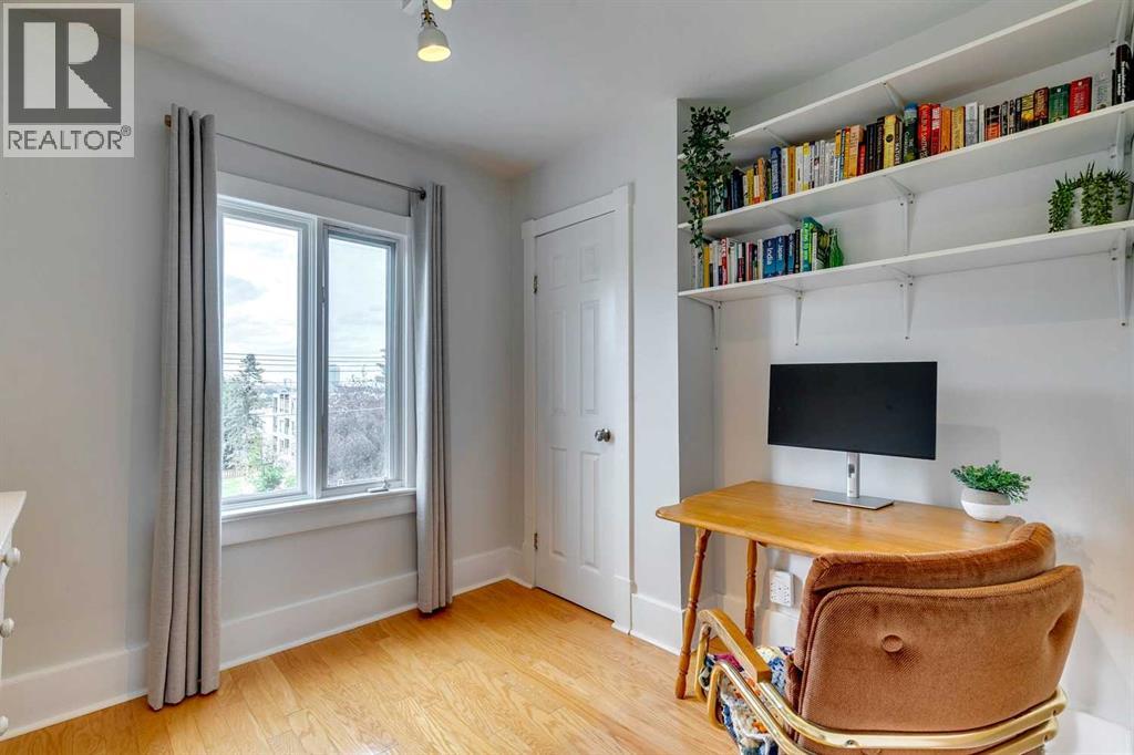Single Family House for Sale in   Avenue SW Bankview Calgary 