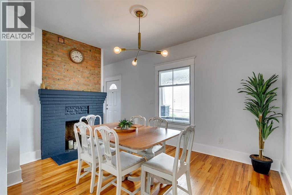Single Family House for Sale in   Avenue SW Bankview Calgary 