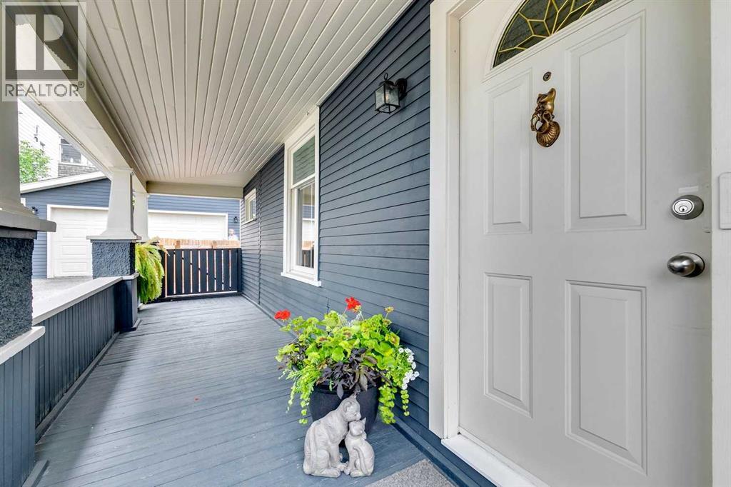 Single Family House for Sale in   Avenue SW Bankview Calgary 