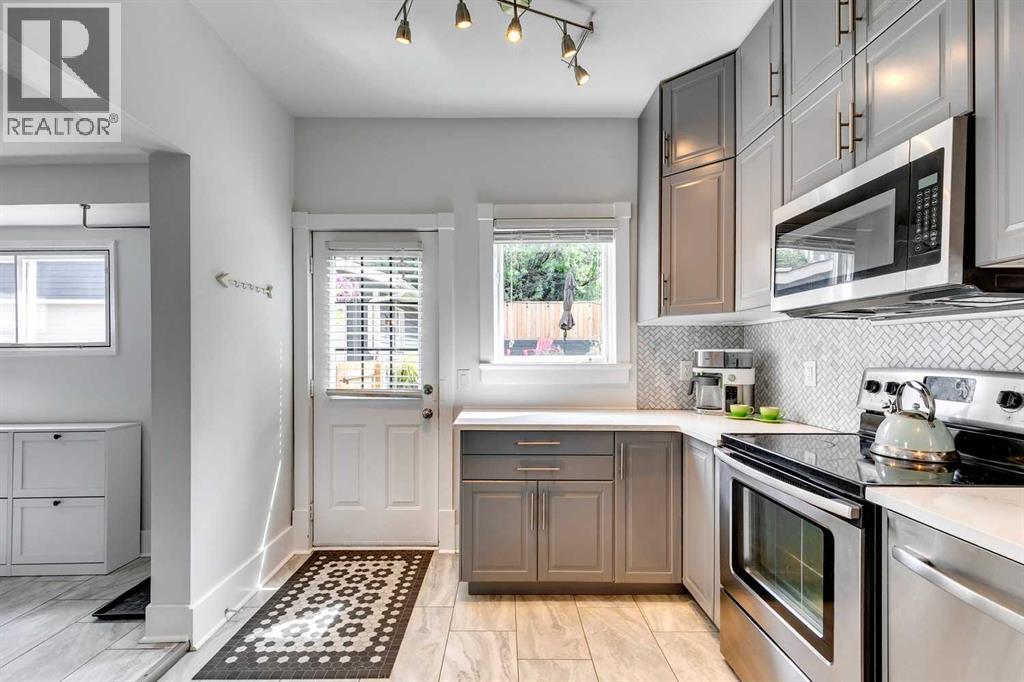Single Family House for Sale in   Avenue SW Bankview Calgary 