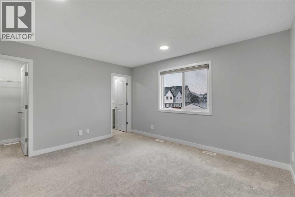 Single Family House for Sale in  Rangeview Drive SE Rangeview Calgary 
