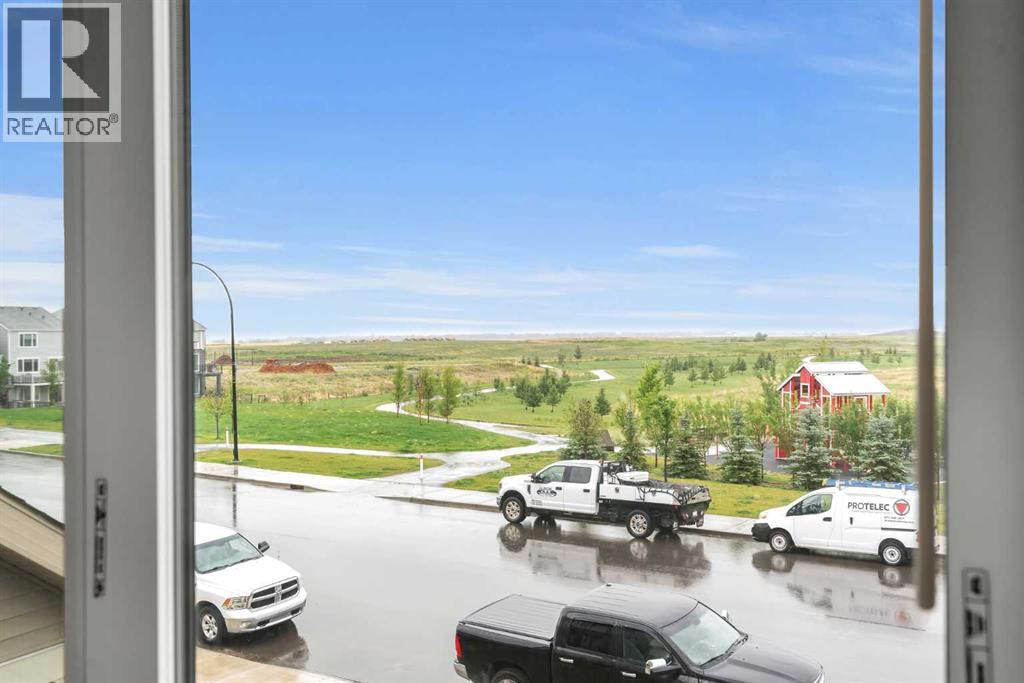 Single Family House for Sale in  Rangeview Drive SE Rangeview Calgary 
