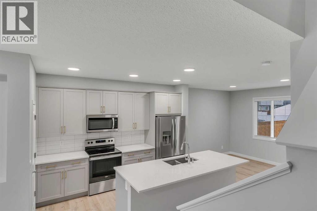Single Family House for Sale in  Rangeview Drive SE Rangeview Calgary 