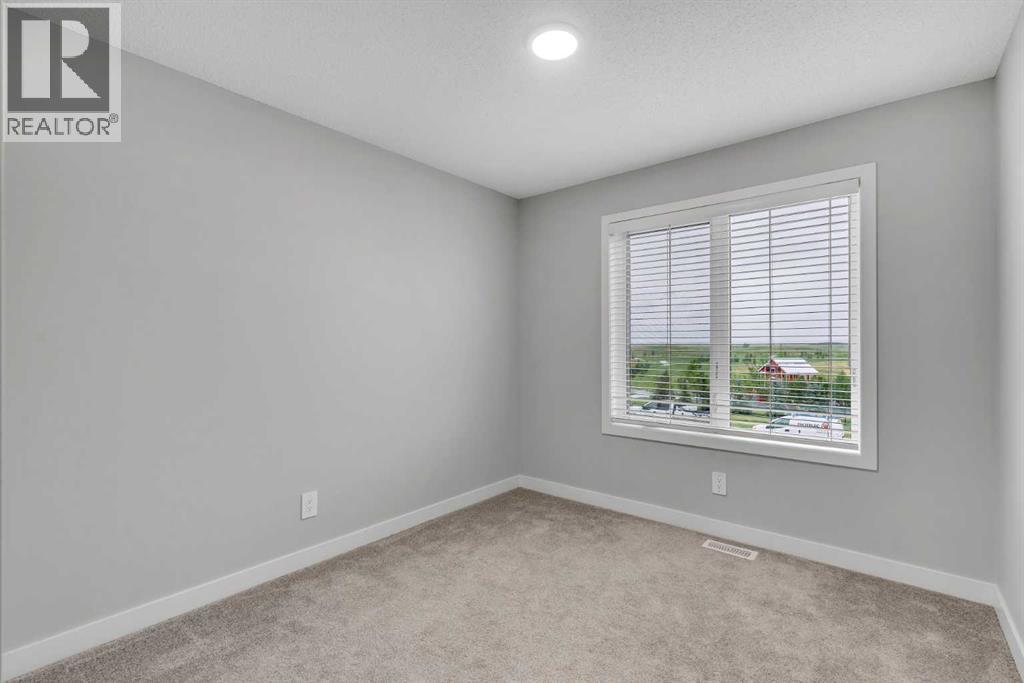 Single Family House for Sale in  Rangeview Drive SE Rangeview Calgary 