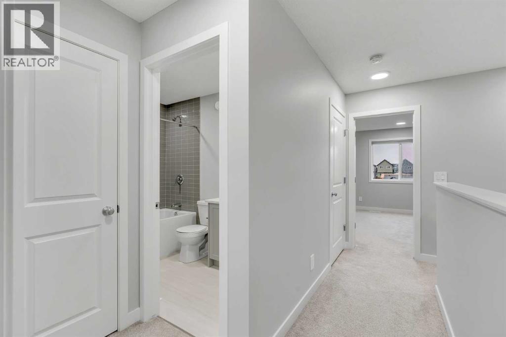 Single Family House for Sale in  Rangeview Drive SE Rangeview Calgary 