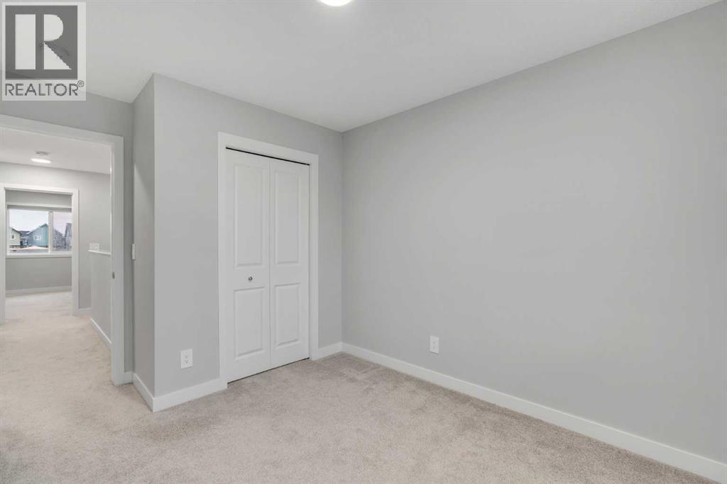 Single Family House for Sale in  Rangeview Drive SE Rangeview Calgary 