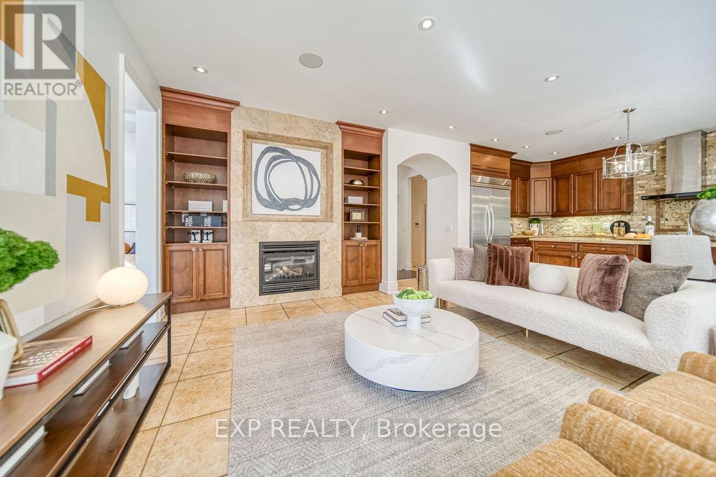 Photo 39 of 2283 Lyndhurst Drive, Oakville ON
