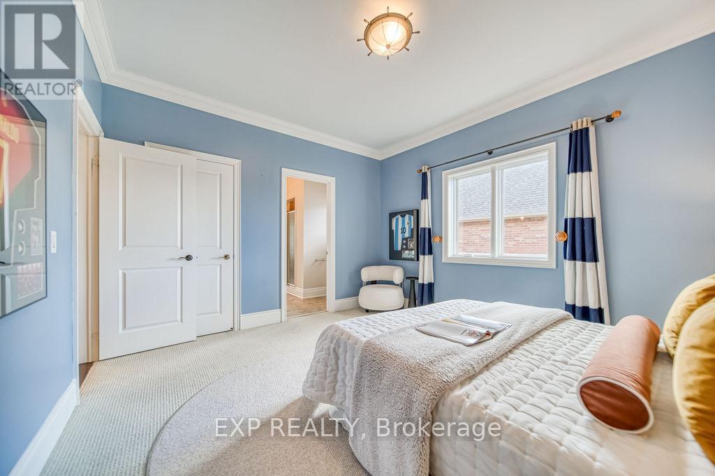 Photo 46 of 2283 Lyndhurst Drive, Oakville ON