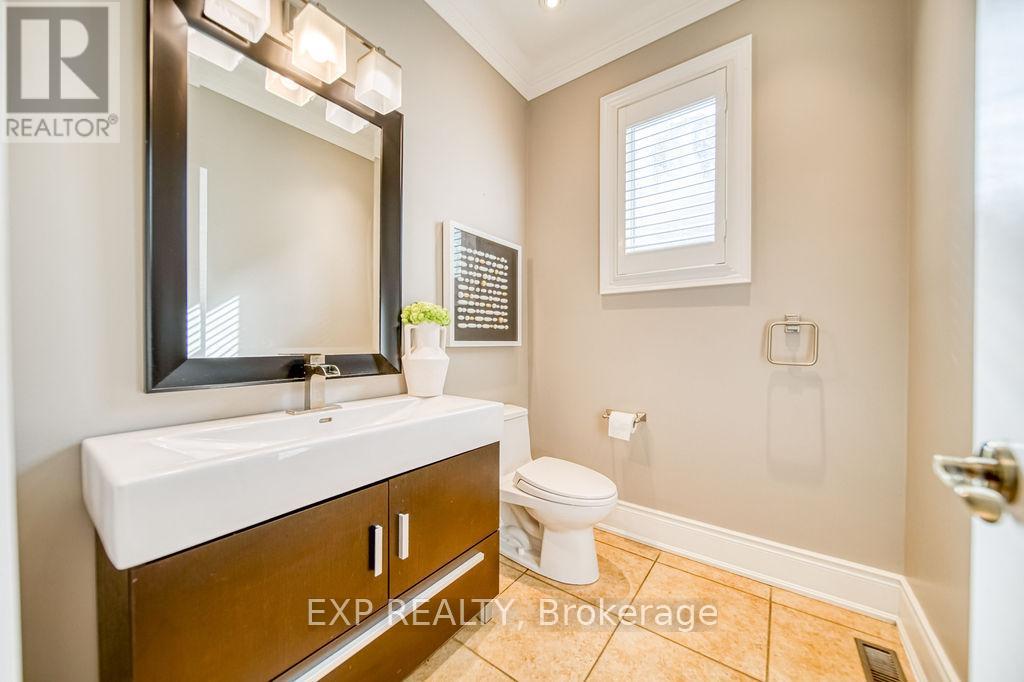 Photo 27 of 2283 Lyndhurst Drive, Oakville ON