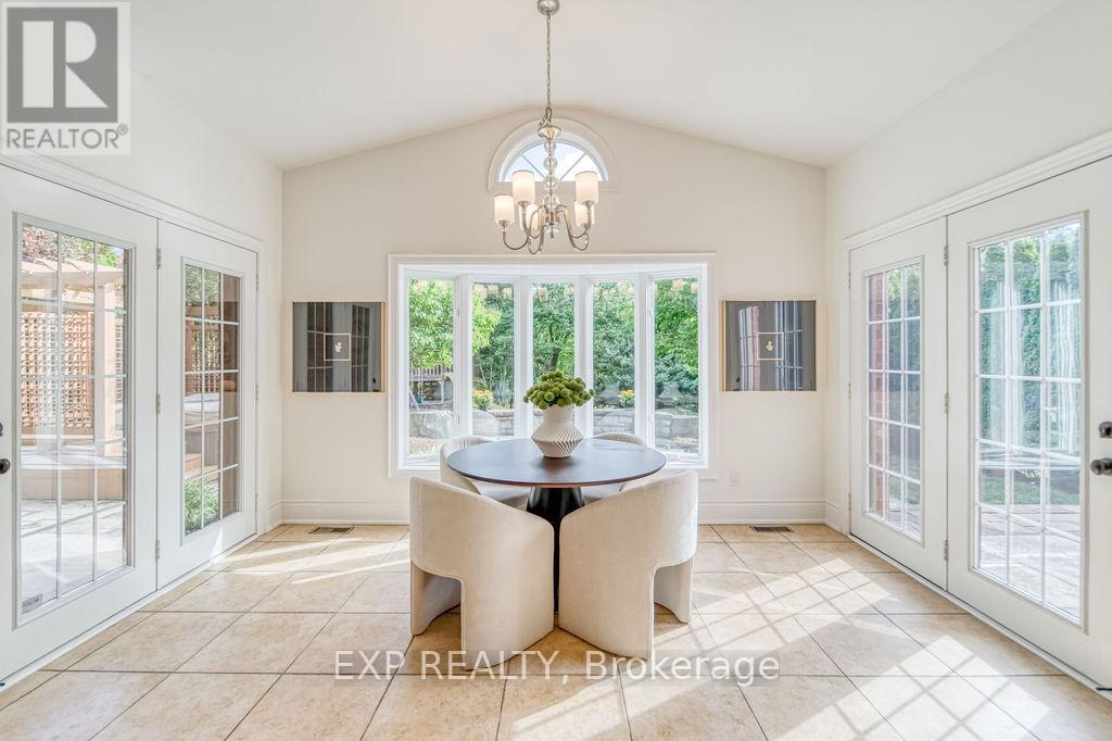 Photo 16 of 2283 Lyndhurst Drive, Oakville ON