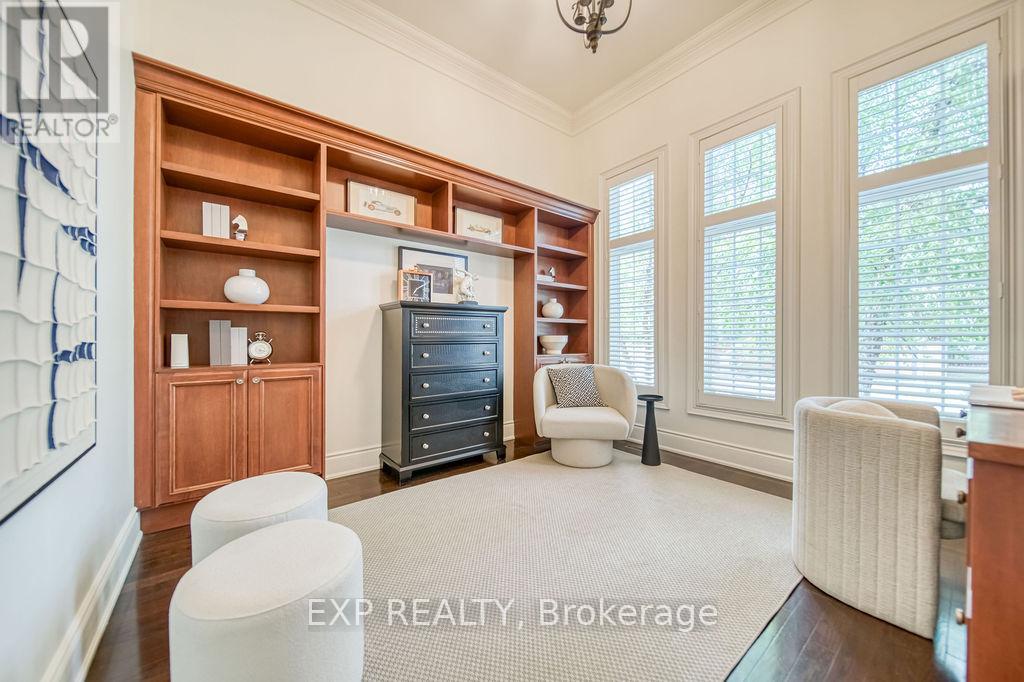 Photo 10 of 2283 Lyndhurst Drive, Oakville ON