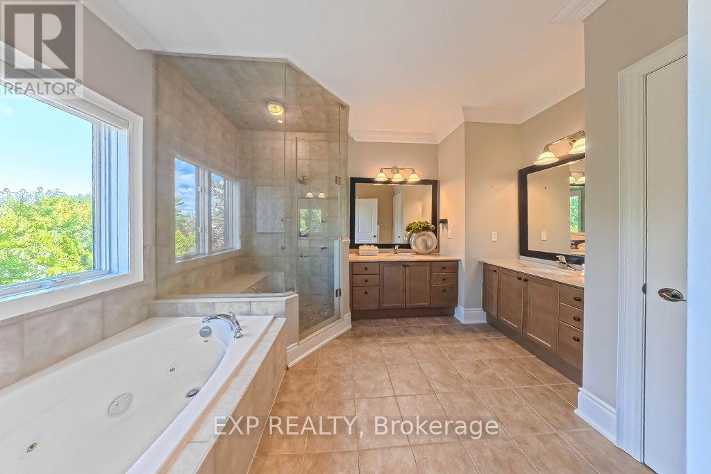 Photo 47 of 2283 Lyndhurst Drive, Oakville ON