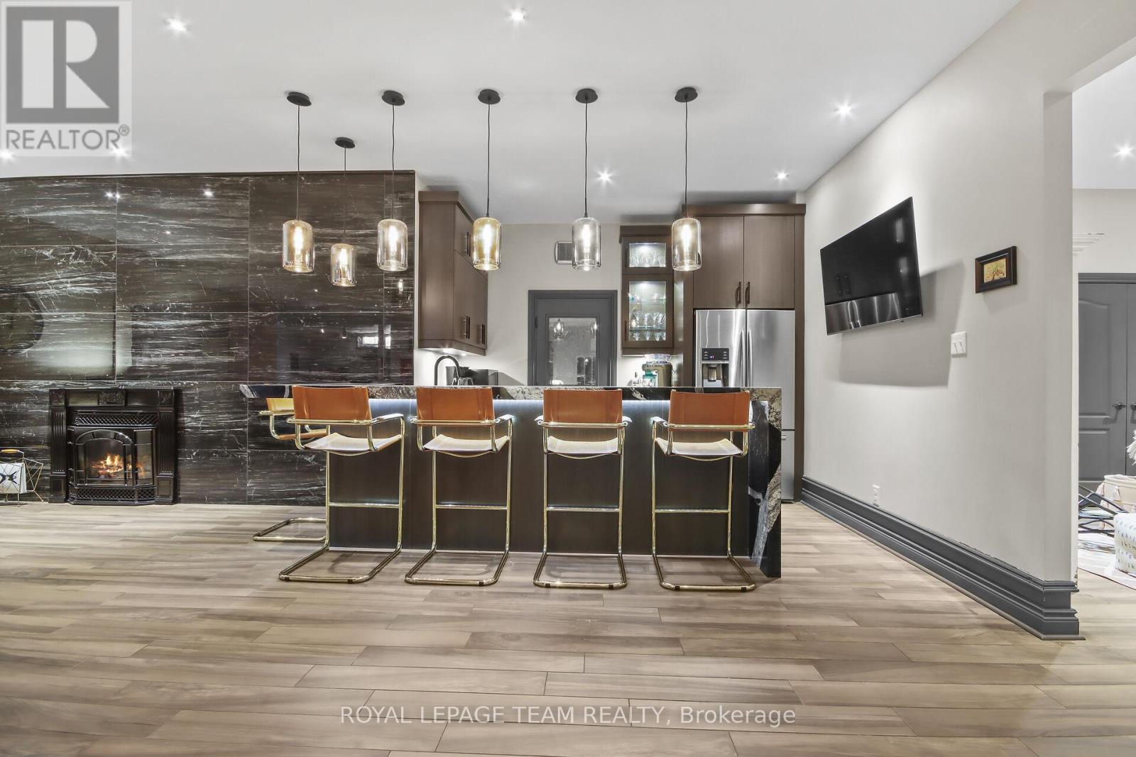 Photo 29 of 5849 Queenscourt Crescent, Ottawa ON