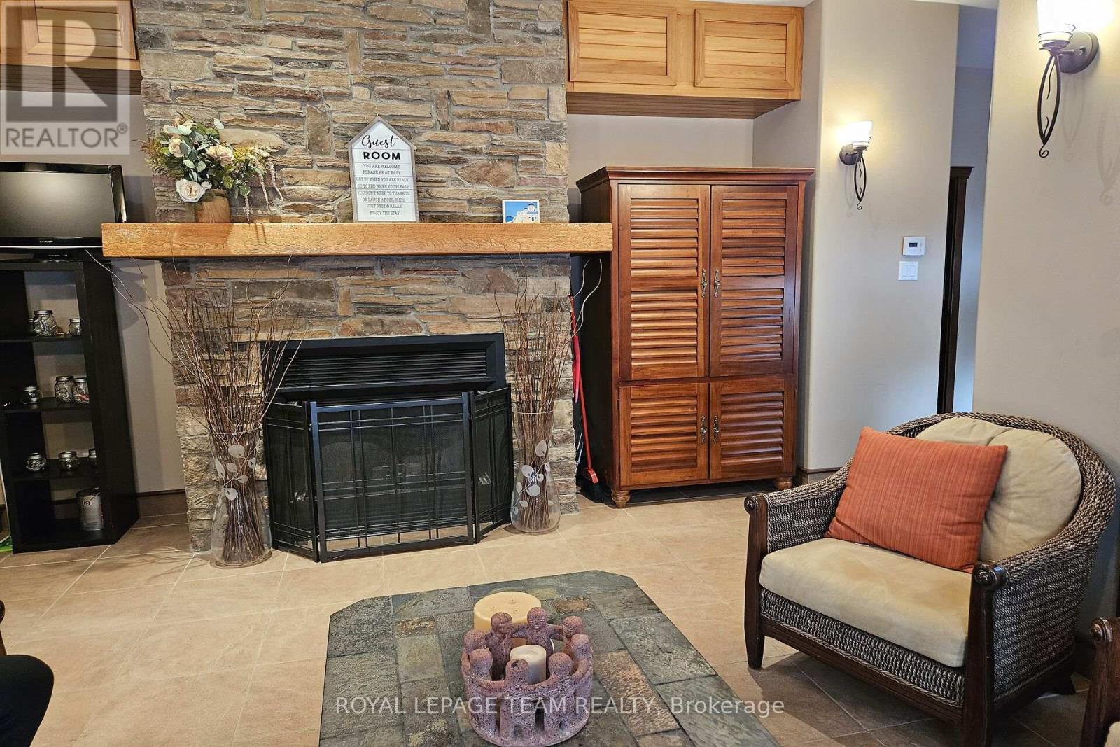 Photo 43 of 5849 Queenscourt Crescent, Ottawa ON