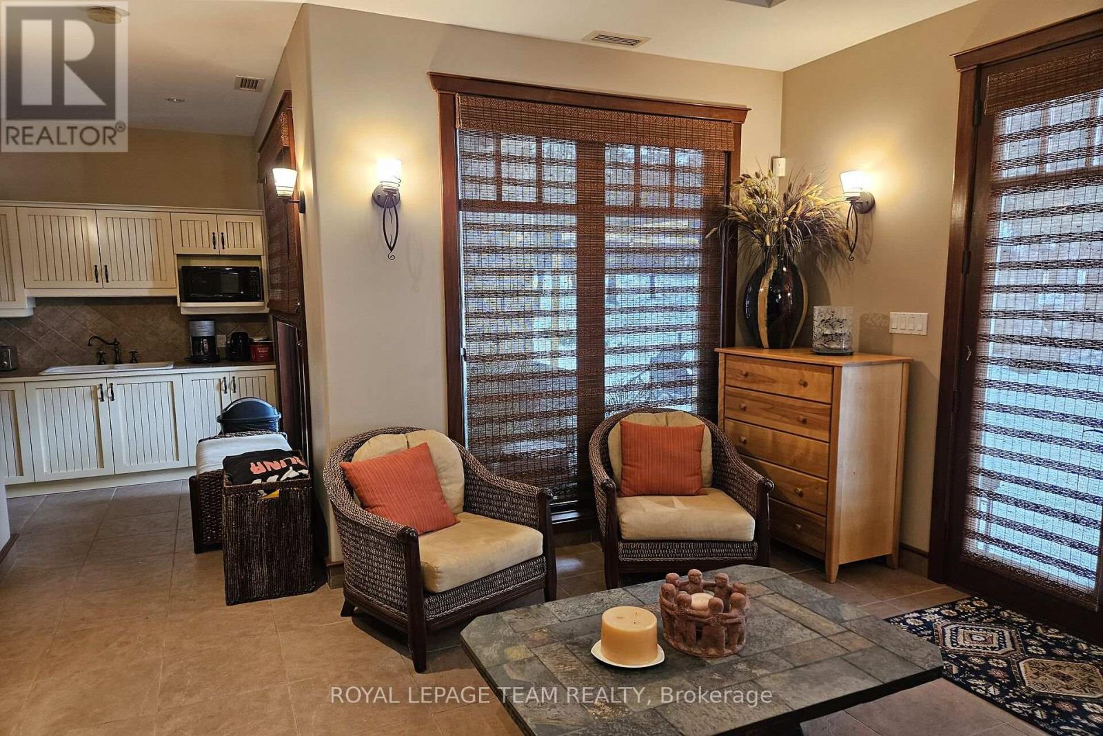 Photo 44 of 5849 Queenscourt Crescent, Ottawa ON