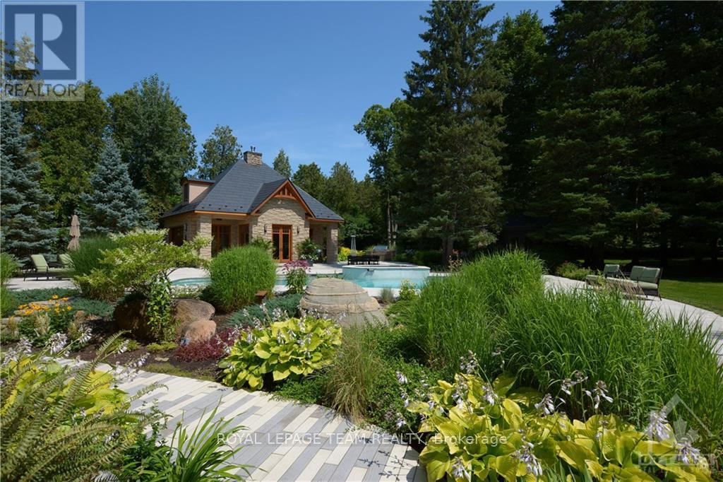 Photo 47 of 5849 Queenscourt Crescent, Ottawa ON