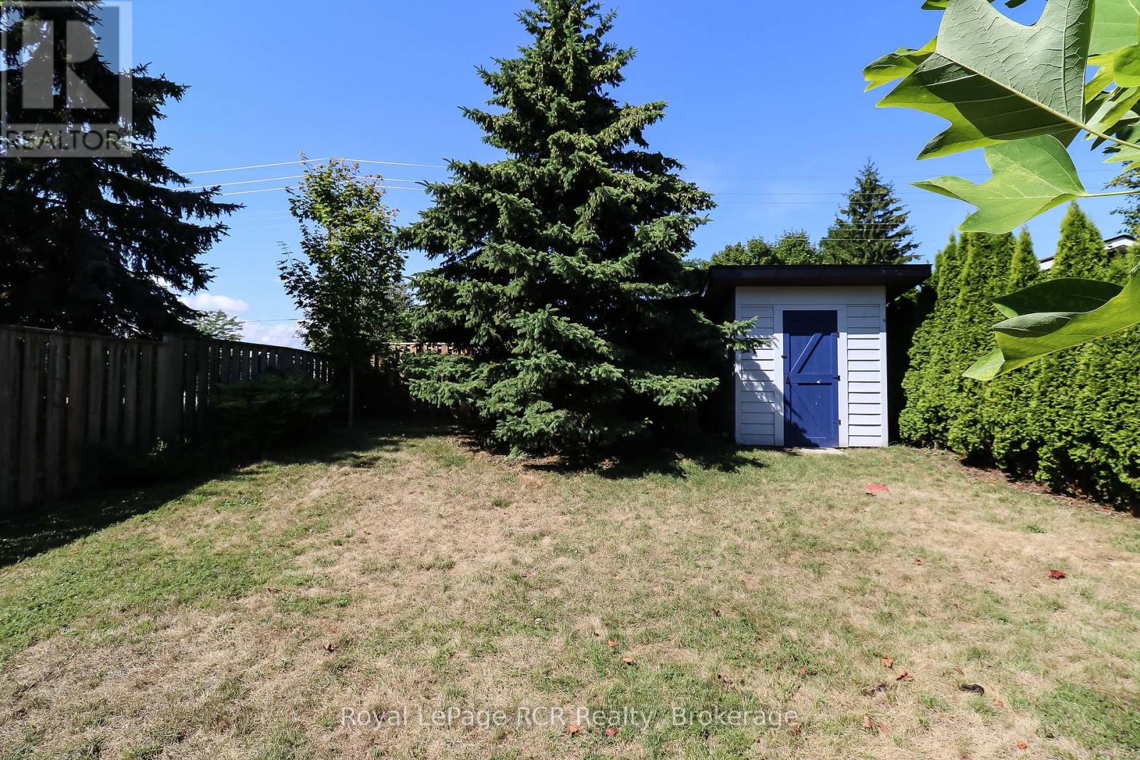 Photo 19 of 50 Highlands Crescent, Collingwood ON