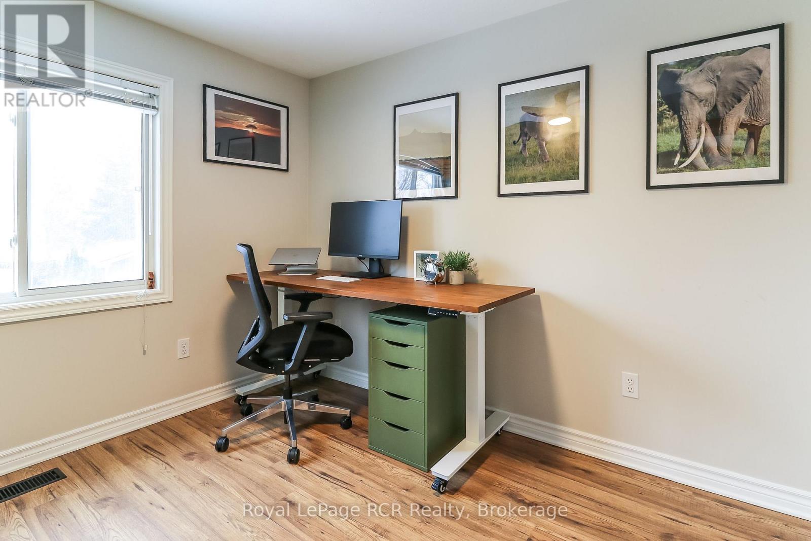 Photo 37 of 50 Highlands Crescent, Collingwood ON