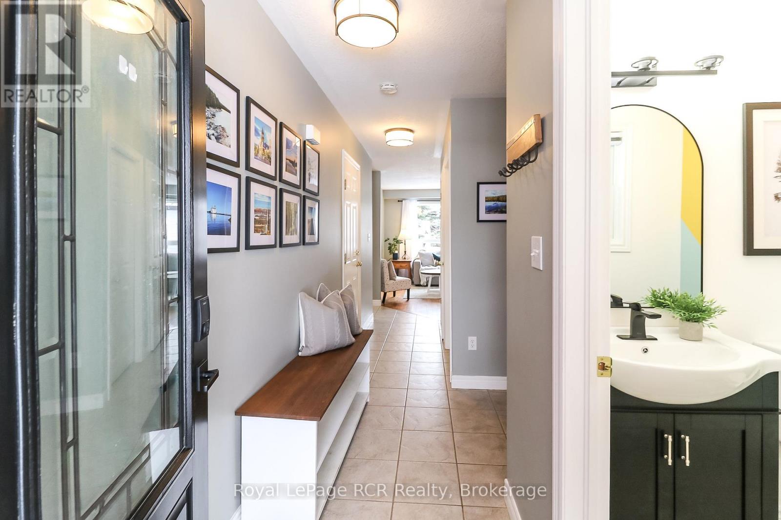 Photo 34 of 50 Highlands Crescent, Collingwood ON