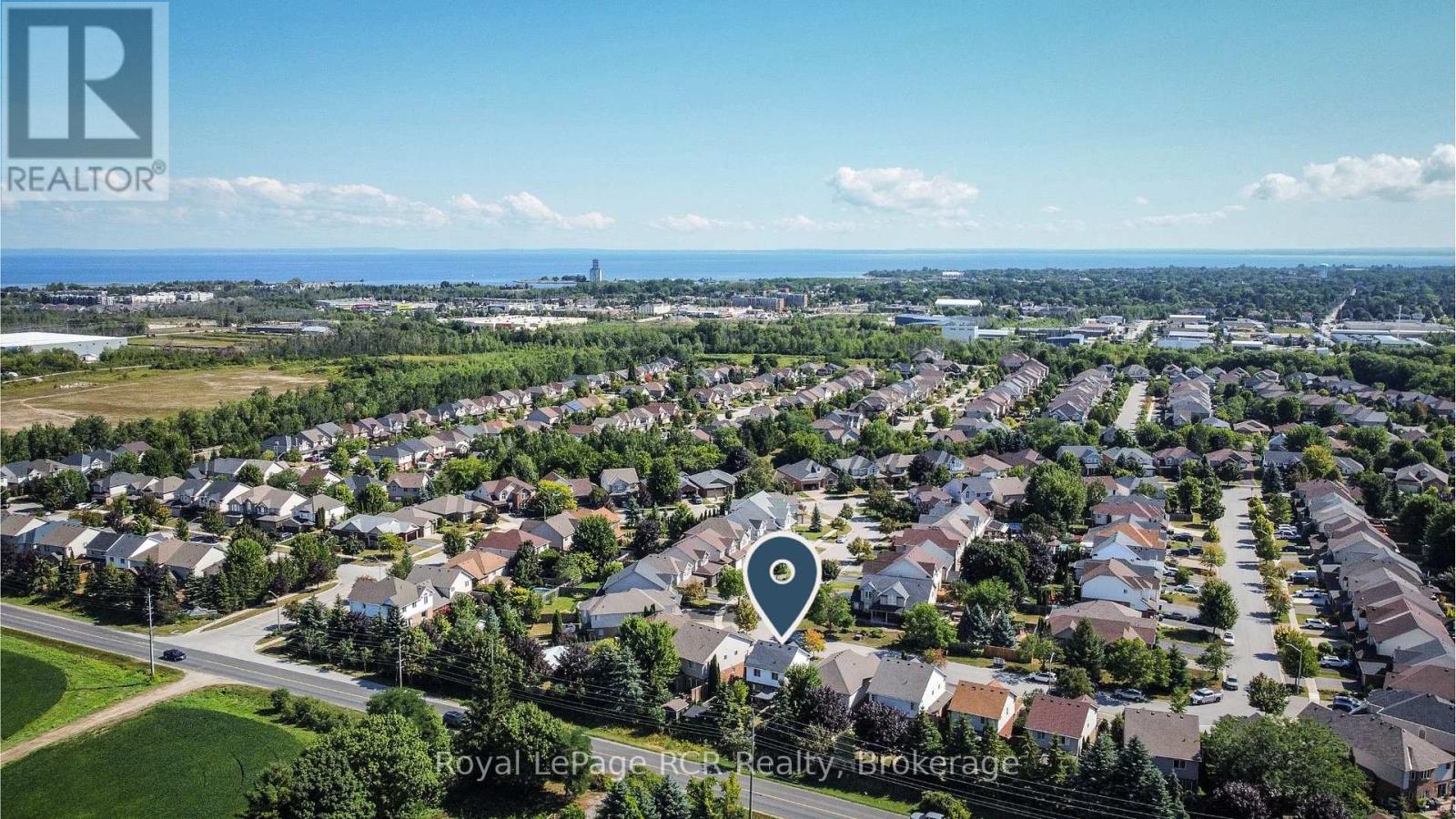 Photo 29 of 50 Highlands Crescent, Collingwood ON