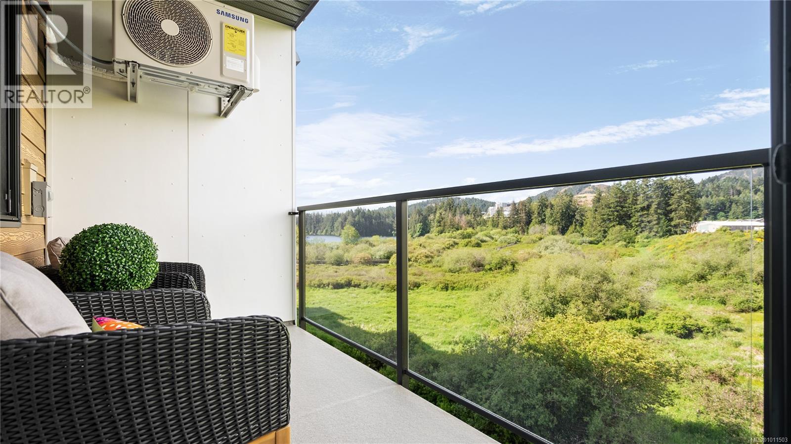 Photo 9 of 204 1371 Goldstream Ave, Langford BC