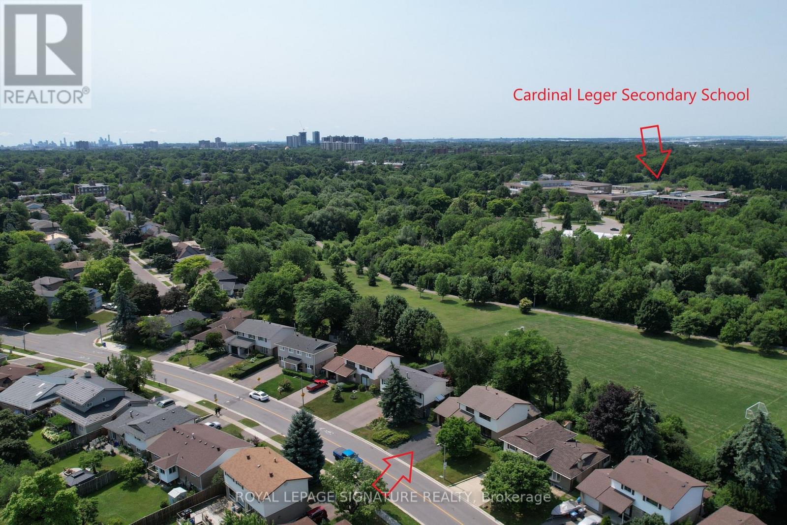 Photo 49 of 61 Centre Street S, Brampton ON