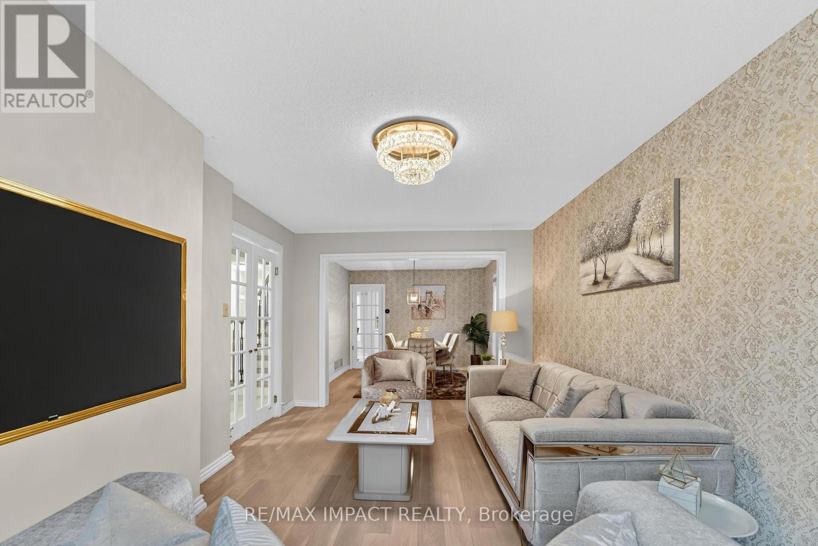 Photo 12 of 4086 Rossland Crescent, Mississauga ON