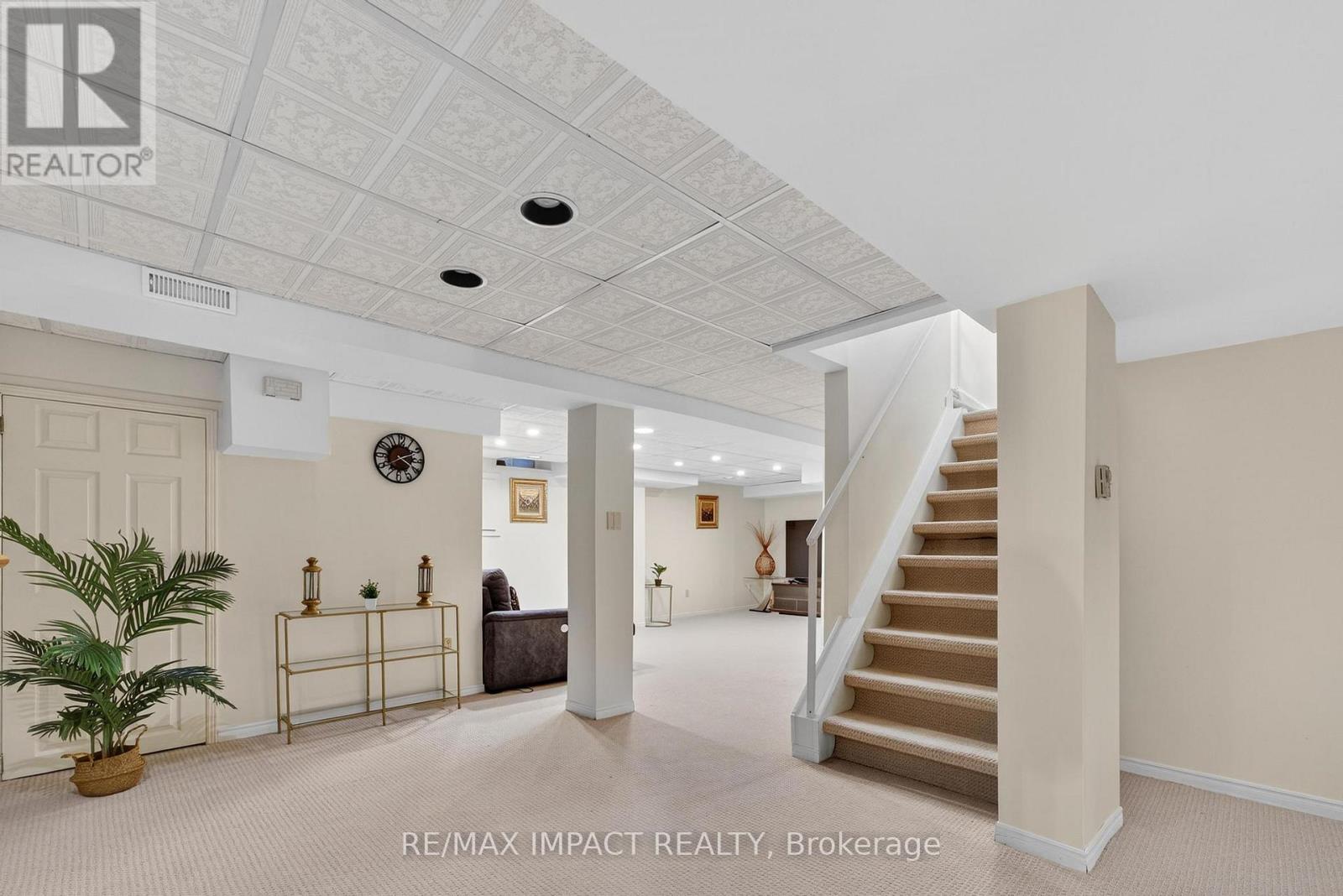 Photo 35 of 4086 Rossland Crescent, Mississauga ON