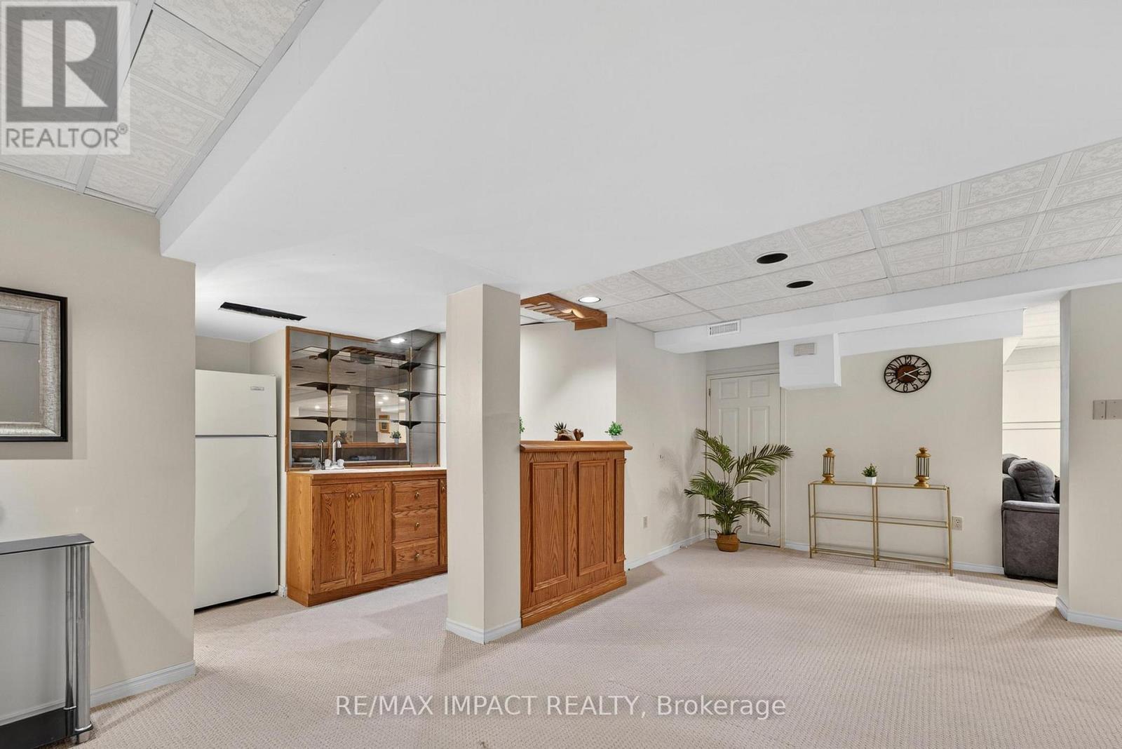 Photo 38 of 4086 Rossland Crescent, Mississauga ON