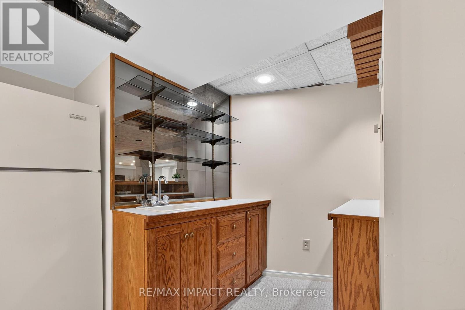 Photo 39 of 4086 Rossland Crescent, Mississauga ON