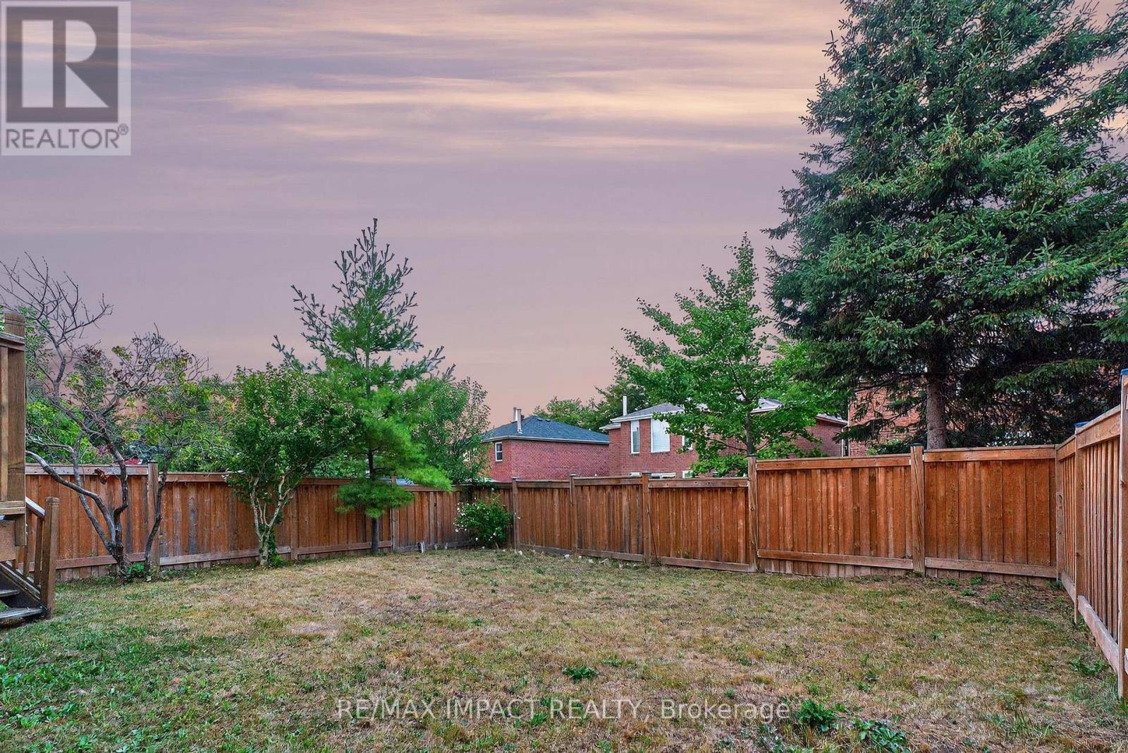 Photo 43 of 4086 Rossland Crescent, Mississauga ON
