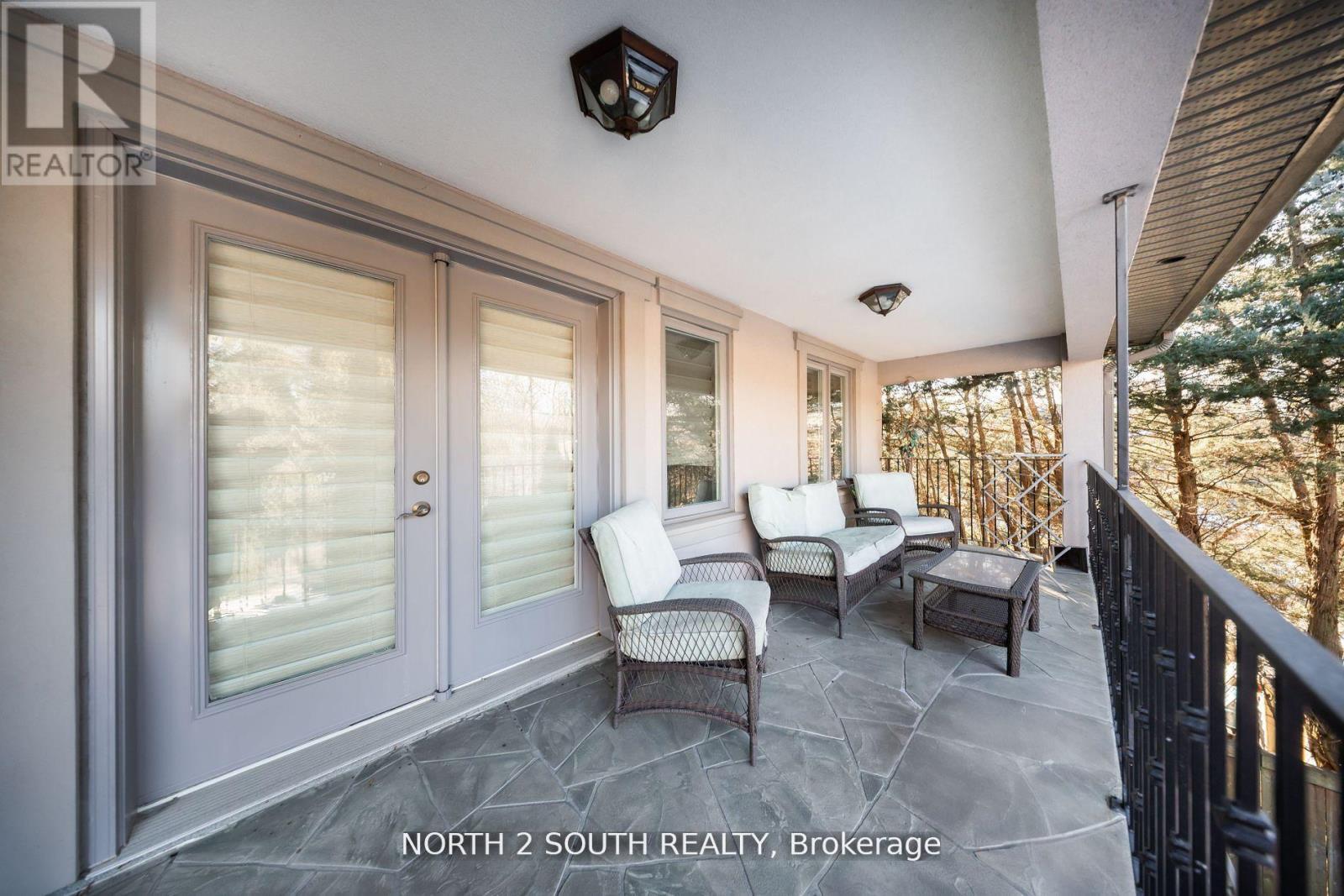 Photo 23 of 339 Burnhamthorpe Road, Toronto ON