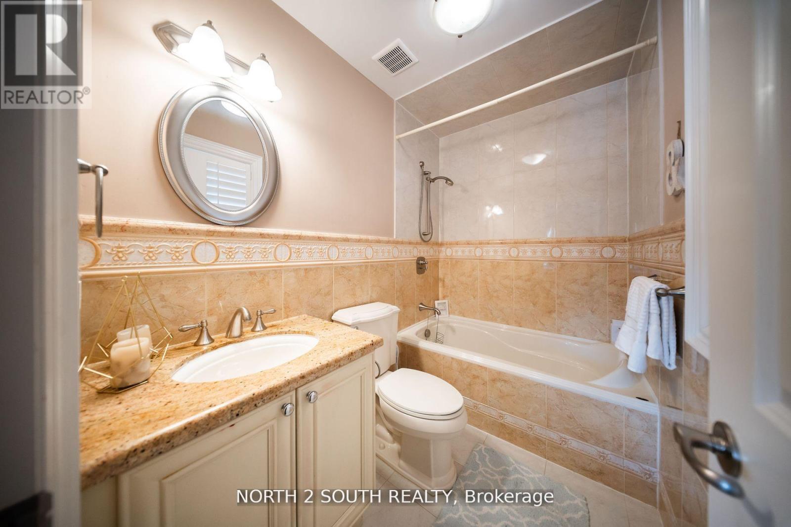 Photo 28 of 339 Burnhamthorpe Road, Toronto ON