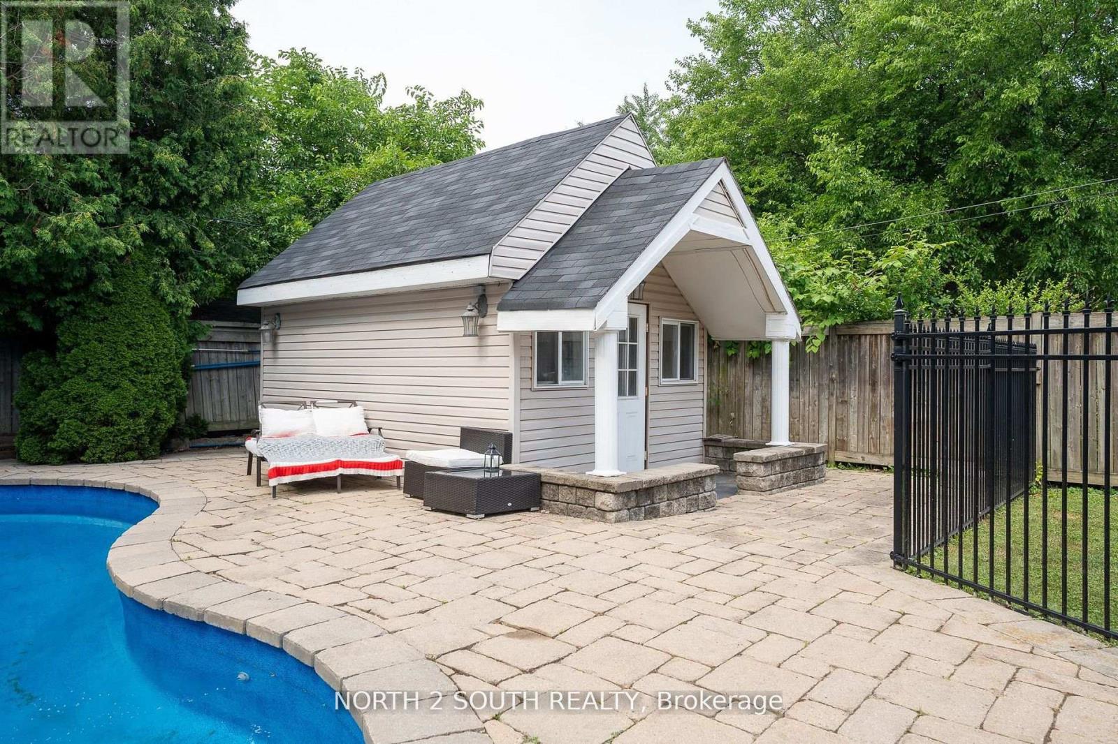 Photo 45 of 339 Burnhamthorpe Road, Toronto ON