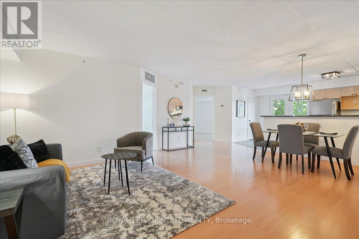 Photo 11 of 301 1411 Walkers Line, Burlington ON