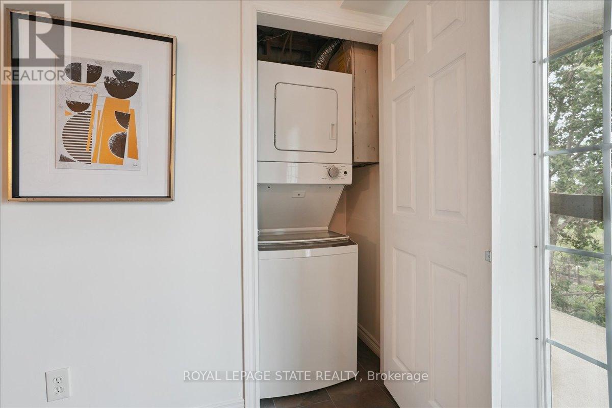 Photo 23 of 301 1411 Walkers Line, Burlington ON