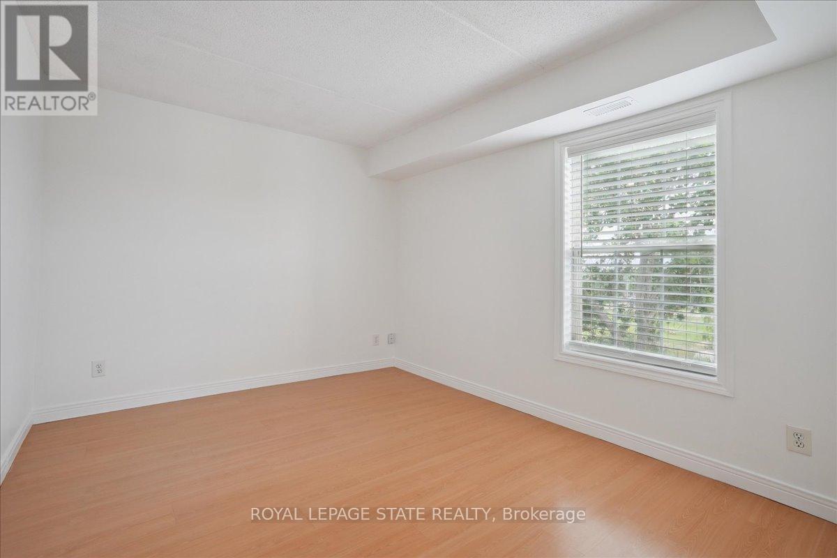 Photo 30 of 301 1411 Walkers Line, Burlington ON