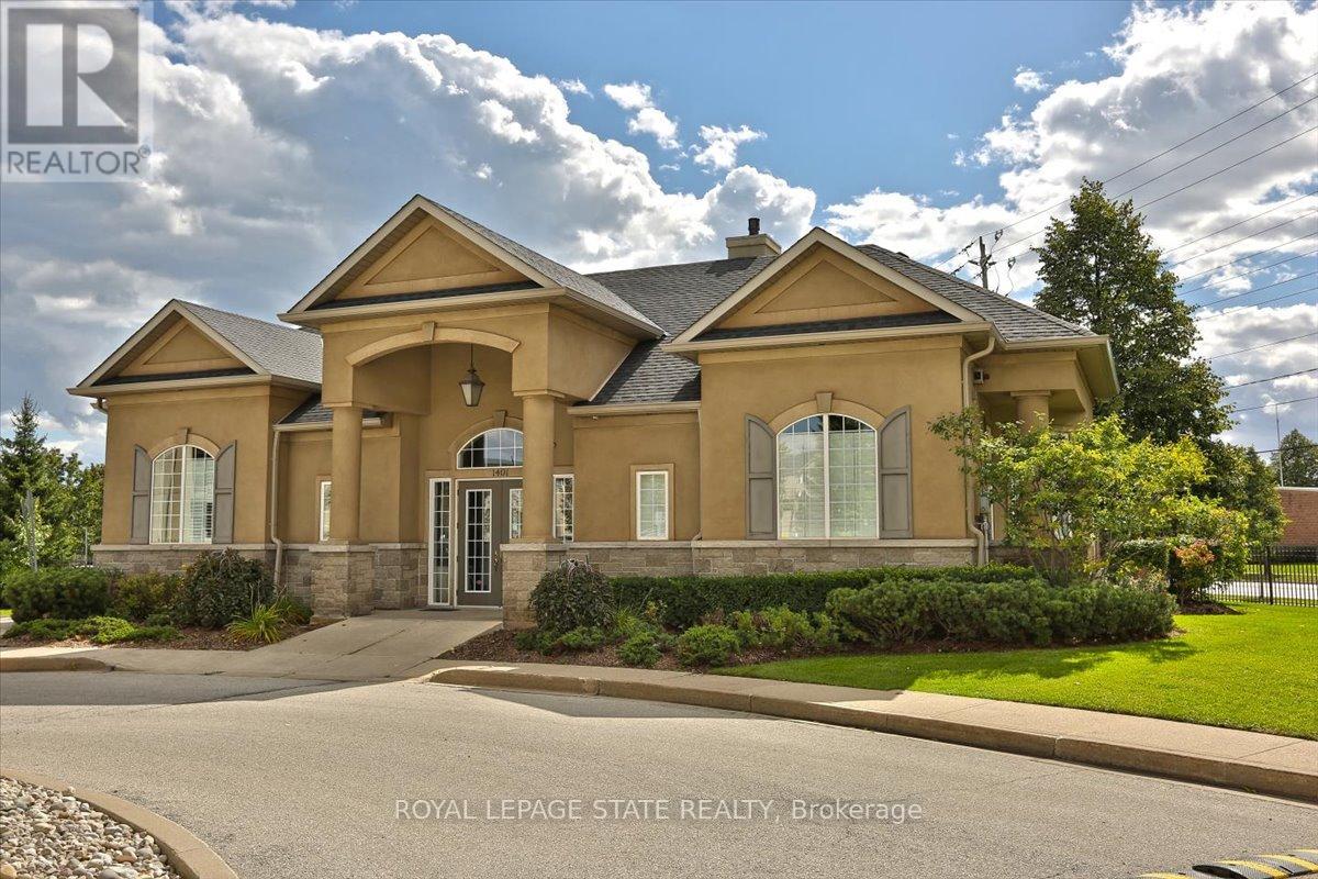 Photo 33 of 301 1411 Walkers Line, Burlington ON