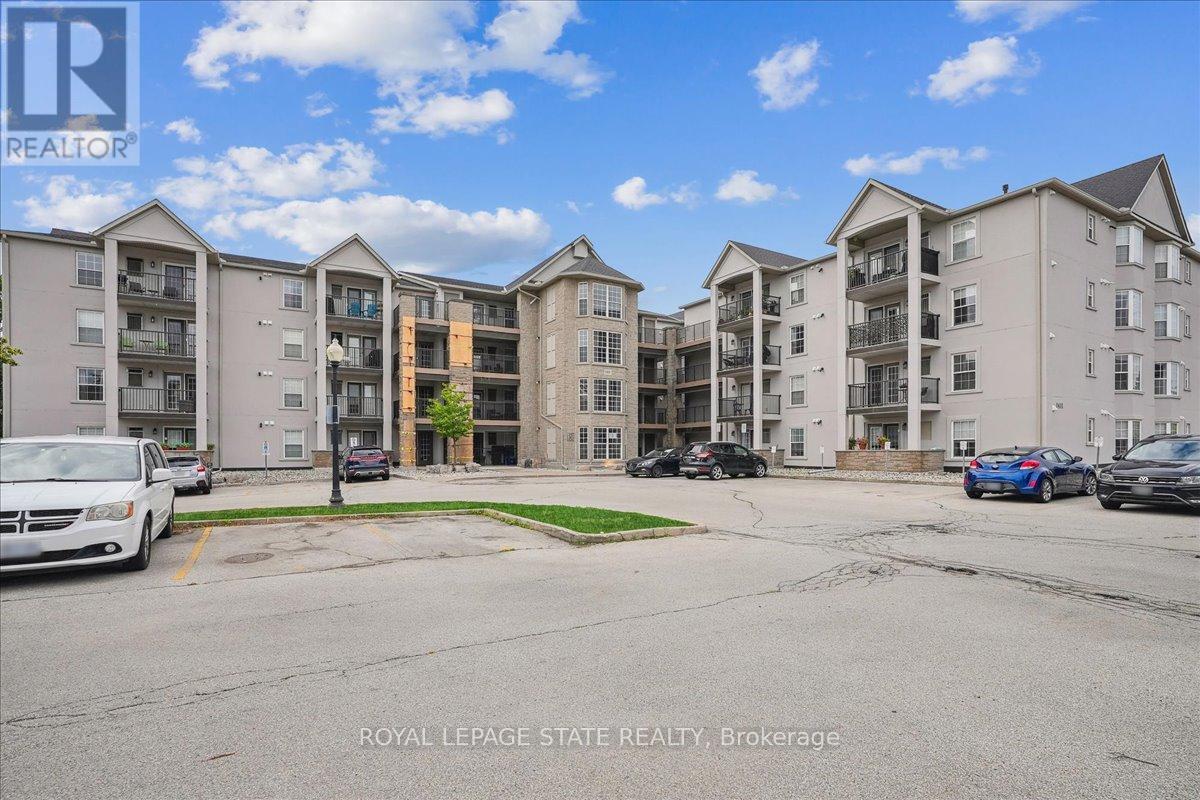 Photo 7 of 301 1411 Walkers Line, Burlington ON
