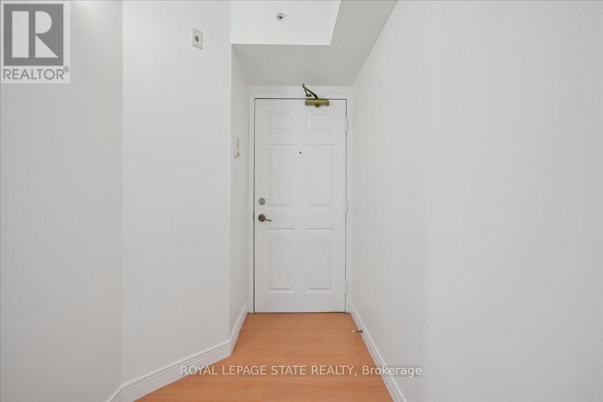 Photo 9 of 301 1411 Walkers Line, Burlington ON