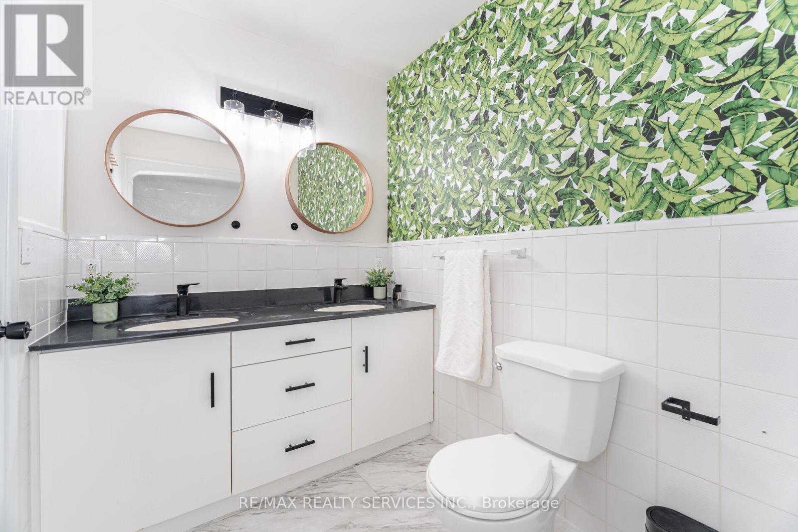 Photo 33 of 7386 Netherwood Road, Mississauga ON