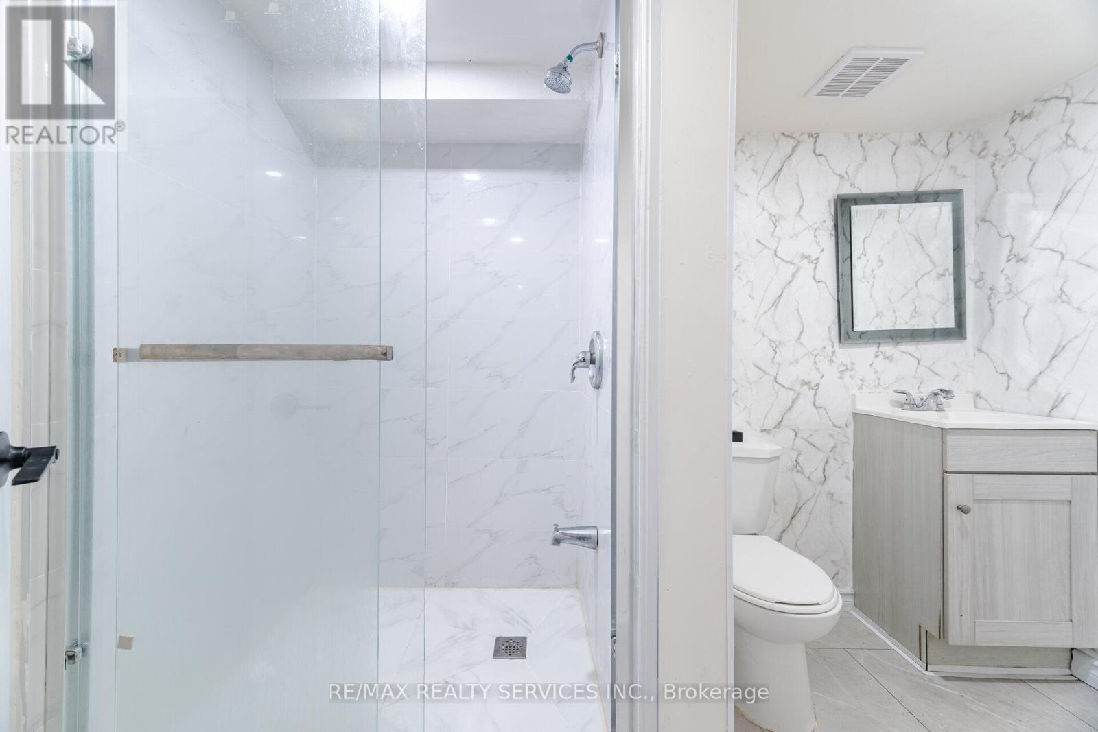 Photo 42 of 7386 Netherwood Road, Mississauga ON