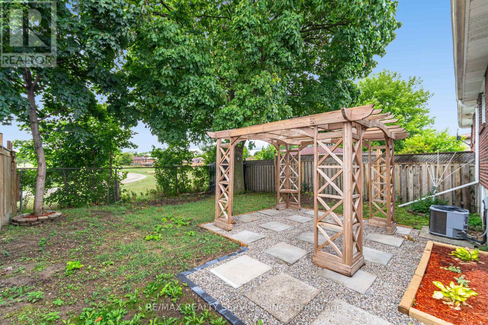 Photo 47 of 7386 Netherwood Road, Mississauga ON