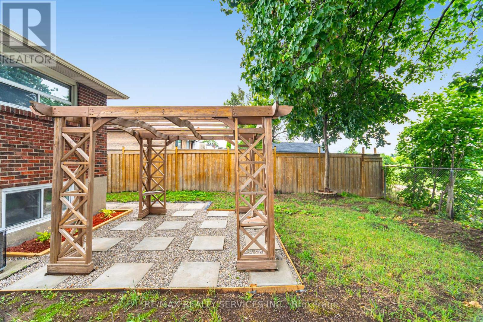 Photo 48 of 7386 Netherwood Road, Mississauga ON